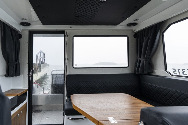 Buster Phantom Cabin