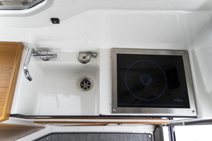 Buster Phantom Cabin