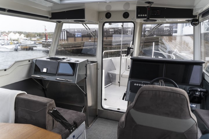 Buster Phantom Cabin