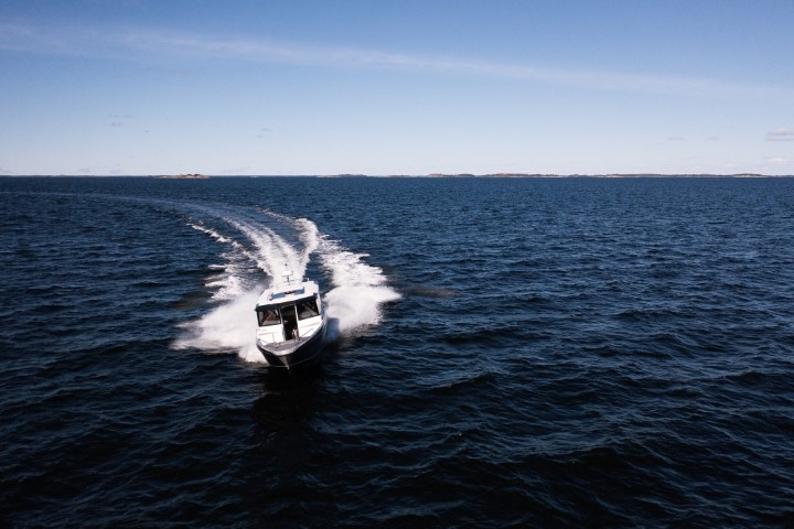 Buster Phantom Cabin