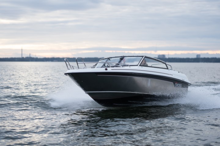 Yamarin Cross 64BR