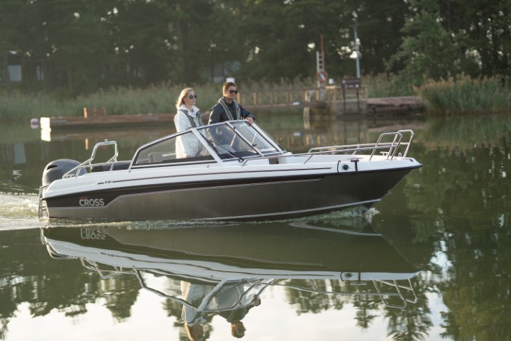 Yamarin Cross 57BR