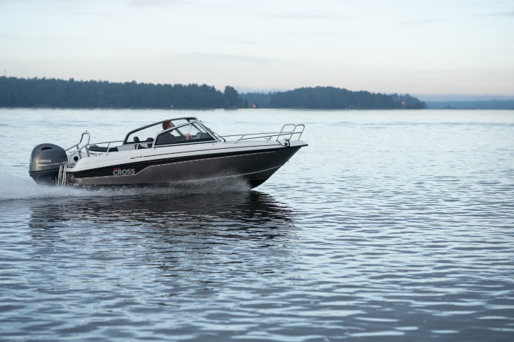 Yamarin Cross 57BR