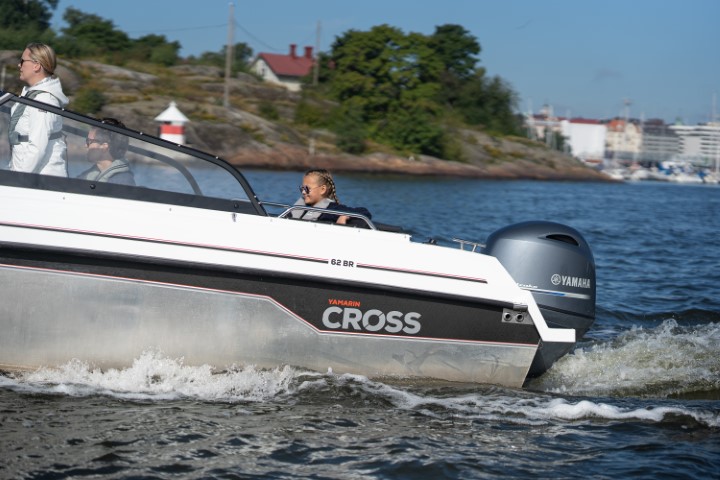 Yamarin Cross 62BR
